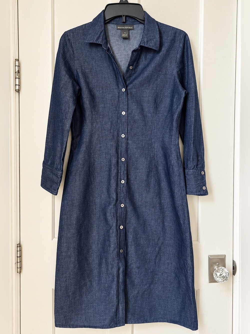Banana Republic Chambray Shirt Dress Size 4 Long Sleeve Button Front Midi